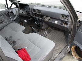 1988 TOYOTA PICK UP GRAY 2 DR 1/2 TON DELUXE STANDARD CAB LONG BED 3.0L  Z15958
